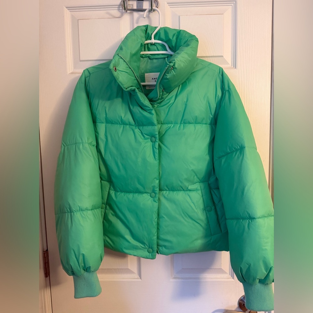 American Eagle Outfitters Women’s Bright Green Puffer Jacket